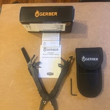 Gerber Multi-pliers. MP600 Black Blunt- nose