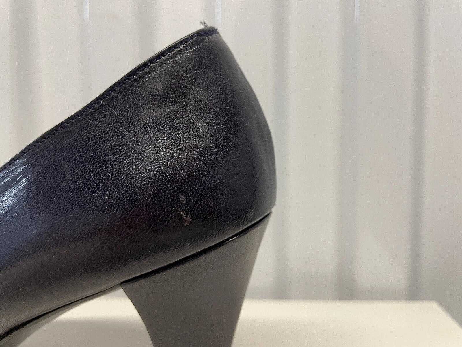 SAINT LAURENT (YSL) Scarpe decolte Yves Saint Laurent anni 80 pelle viola a punta tacco donna 7 37