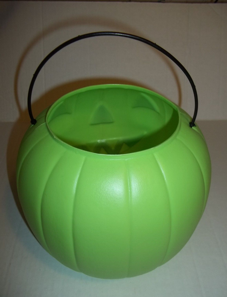 General Foam Plastics Blow Mold Green JackOLantern Halloween Candy