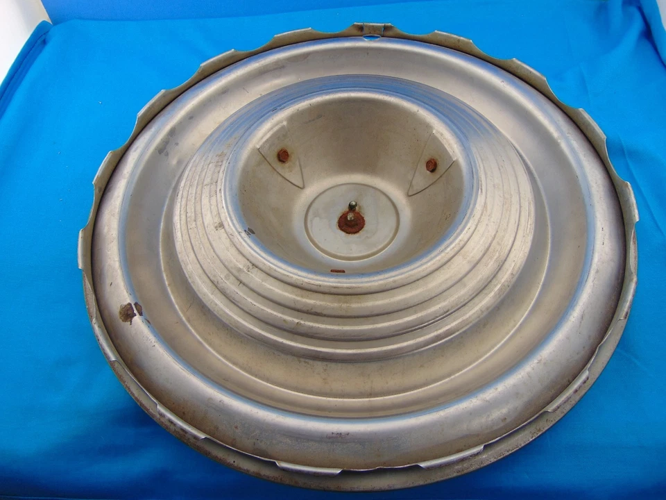 Oldsmobile Fiesta 1953 1954-1955 88 98 Starfire Deluxe Spinner 15" cubierta de rueda Foto 4 de 4