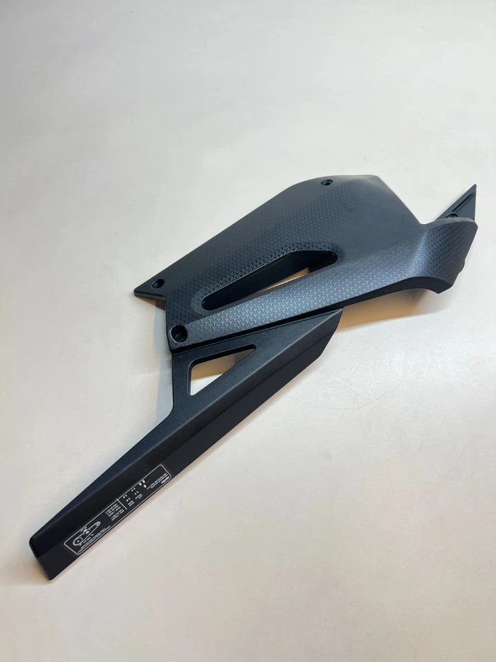 Garde Chaîne Carénage Aprilia RS 660 2020 - 2024 2B006389 - Photo 2/4