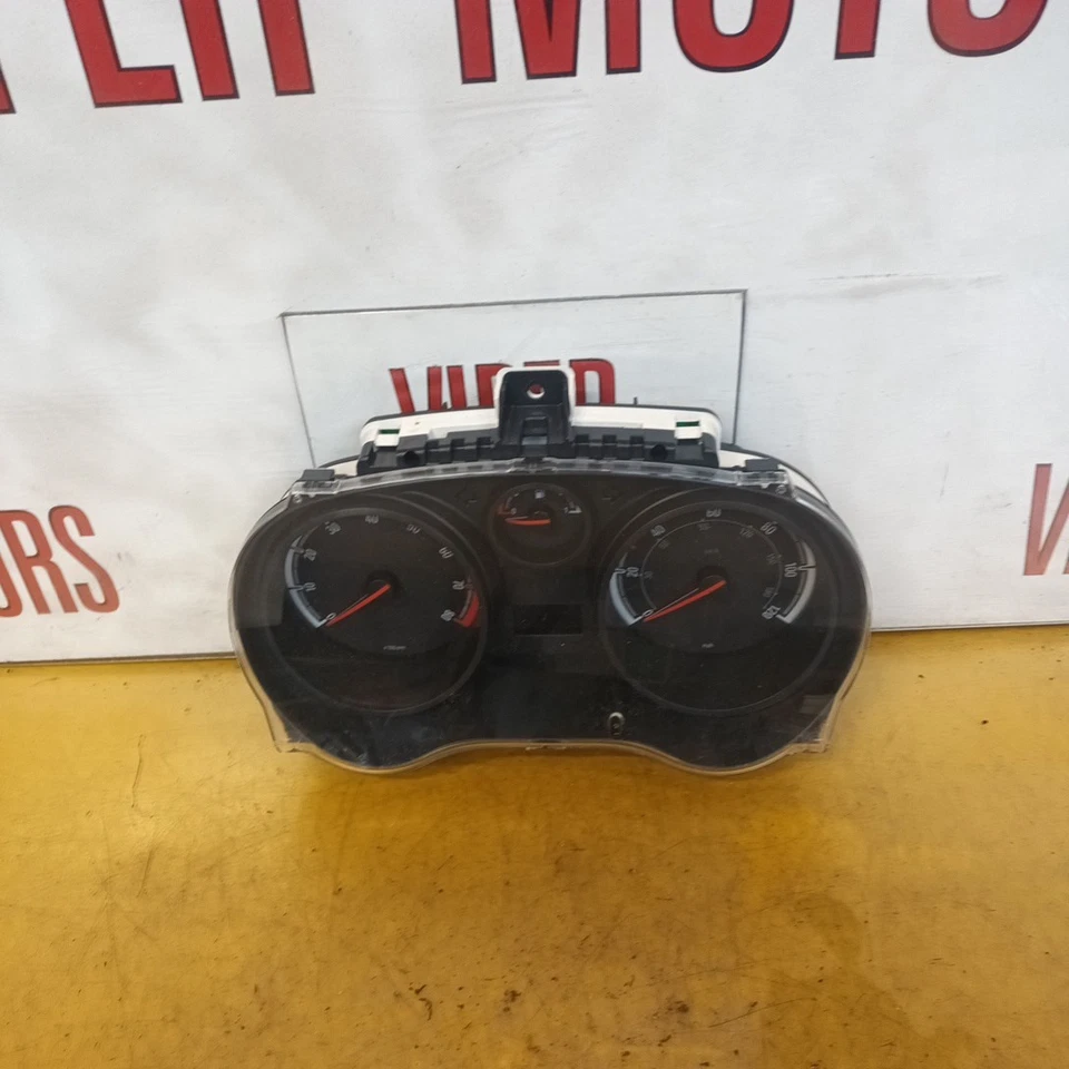 Vauxhall Corsa D Lock Kit ECU Transponder Key Set 1.0 A10XEP 55583738 13424260 - Image 2 of 4