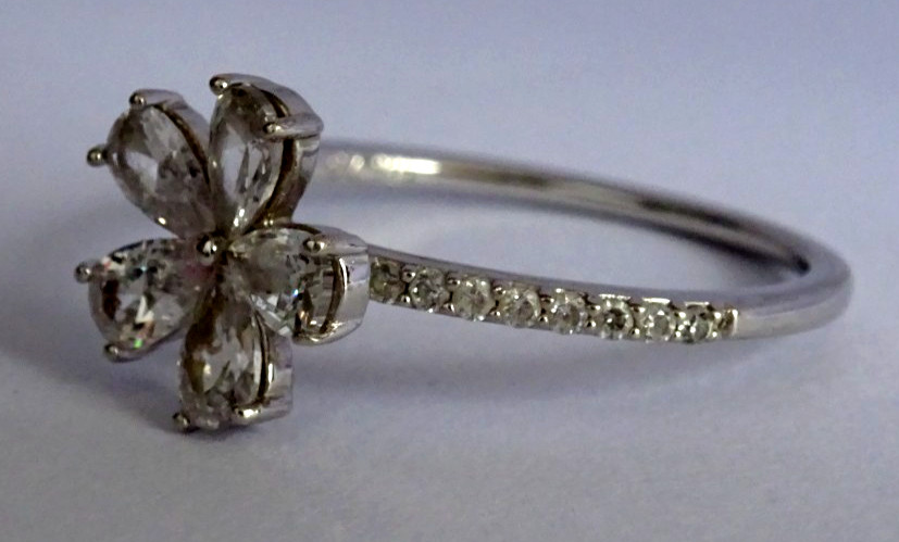 Pretty vintage solid sterling silver ring set wit… - image 4