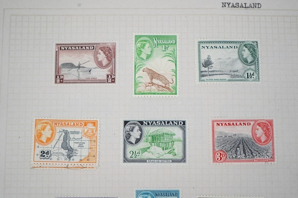 BRITISH COLONIES COLLECTION OF 1,100+ STAMPS MINT & USED STORED ON PAGES - Image 4 of 4