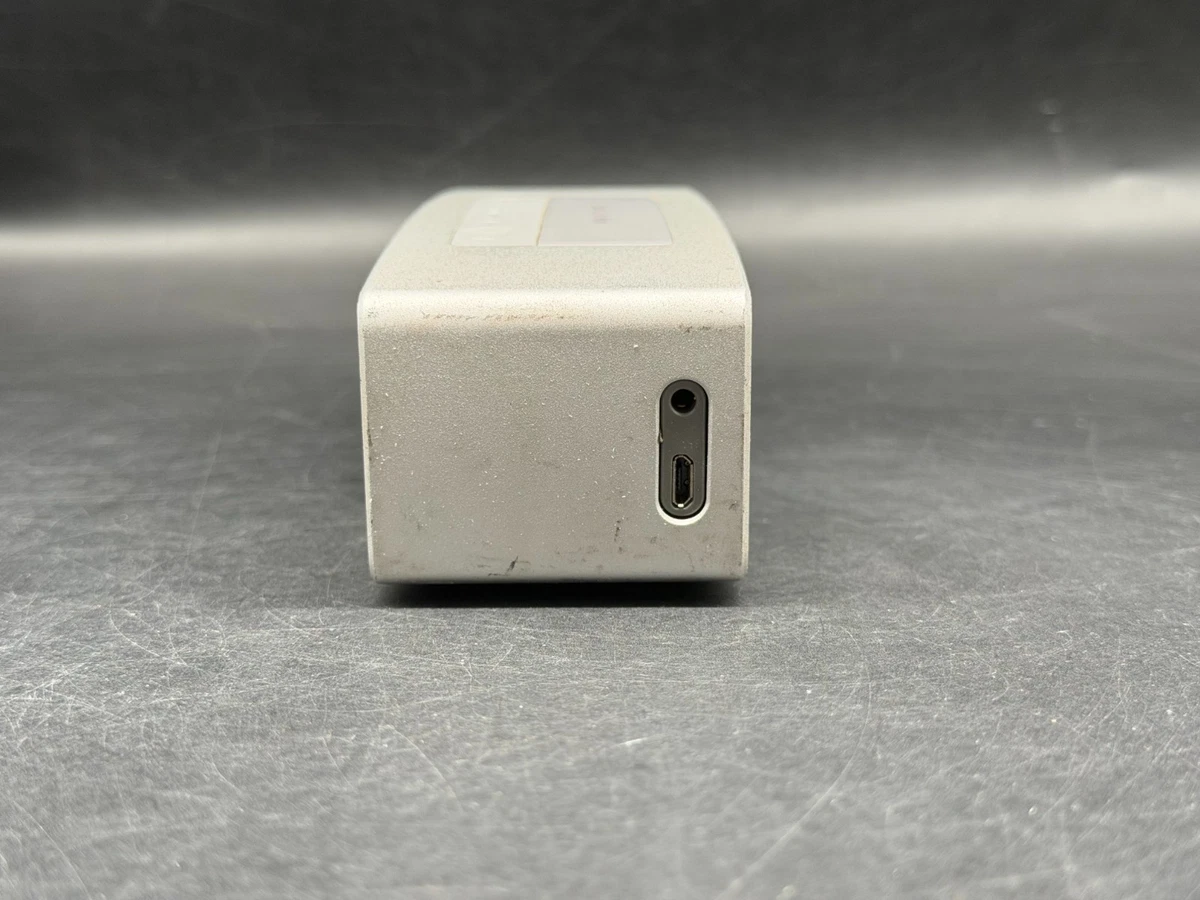 Bose SoundLink Mini 2 Bluetooth Lautsprecher Silber Akku Defekt