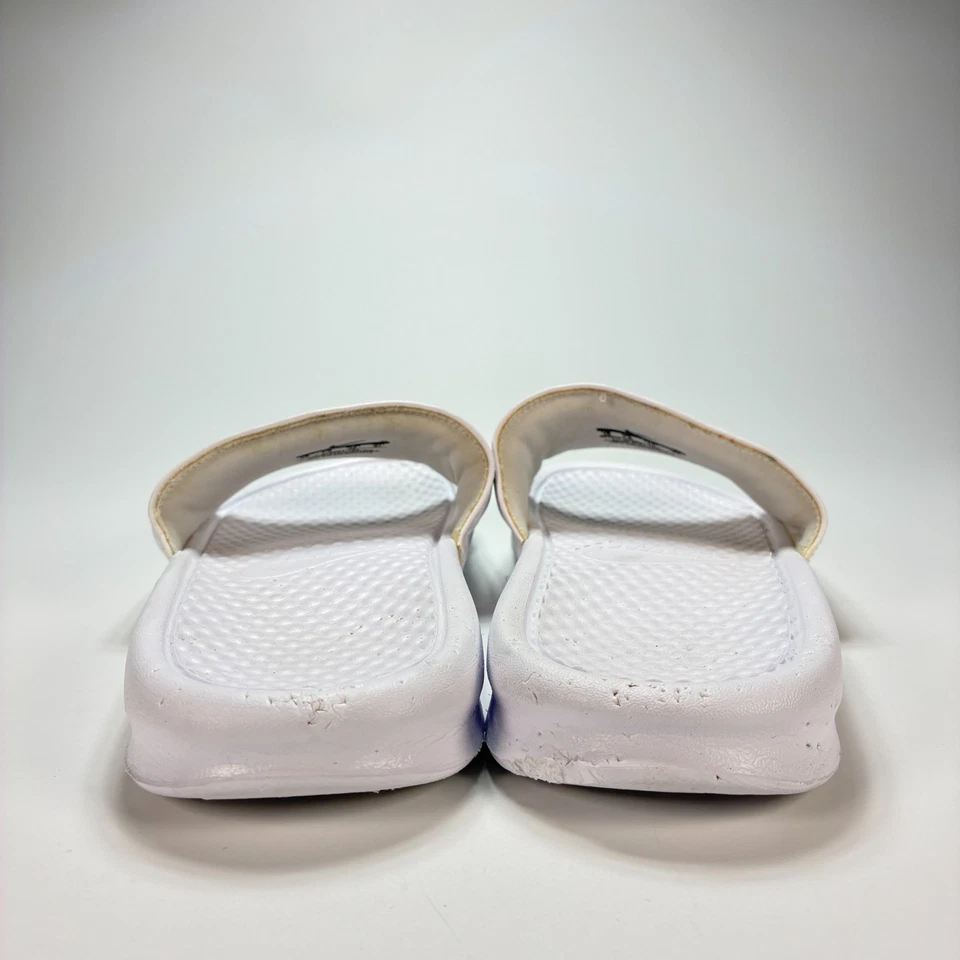 Sandalias para mujer Nike Benassi blancas plateadas metálicas con logotipo Swoosh talla 10 Foto 4 de 4