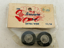 Pair of 11/16" Wheels Tires 1/24 scale slot cars