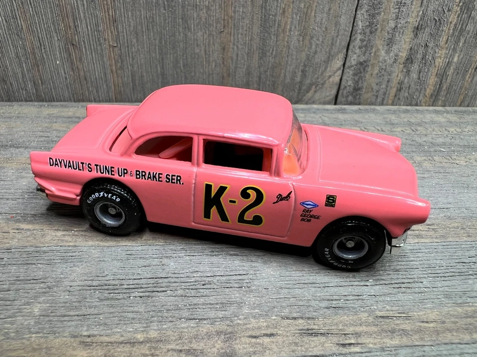 FORD VICTORIA DALE WINHARDT K-2 RACING NASCAR 1956 ROSA CÍRCULO DE GANADORES Foto 4 de 4