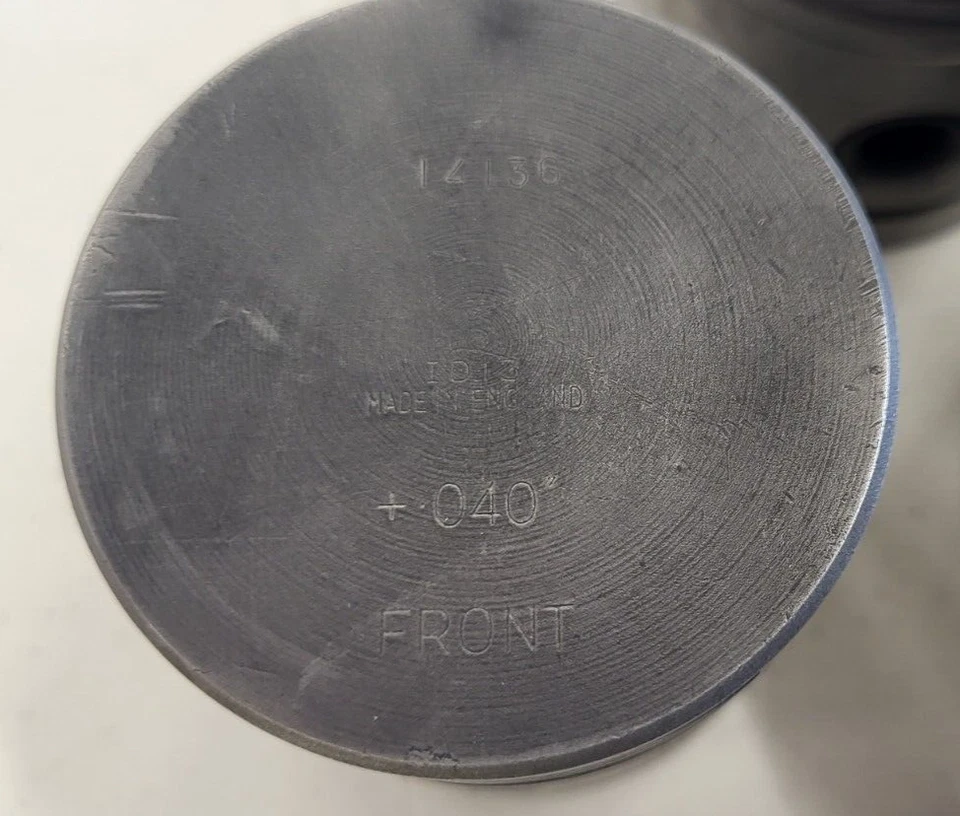 Juego de 4 pistones MG - TC TD TF POCO KILOMETRAJE +.040" 1250cc K575 Foto 2 de 2