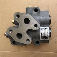 144-49-16101 Relief Valve for Komatsu Dozer D75S-3 D60PL-8 D60P-8 D60F-8 D60F-8A