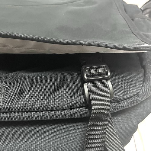 Patagonia Half Mass Messenger Shoulder Bag Black New! - Picture 23 of 24