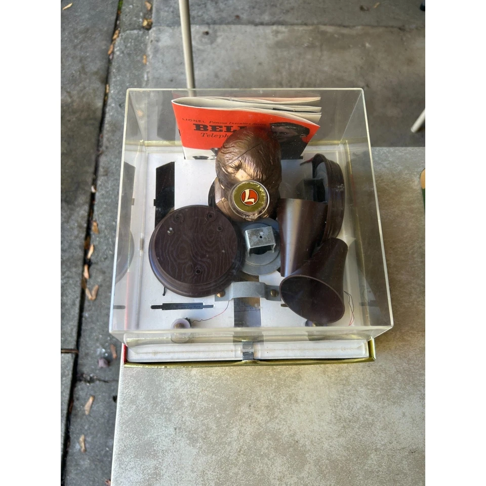 Lionel Famous Inventors Bell Telephone Set w/ Bust & Display Case Vintage 1950s - Image 2 of 4