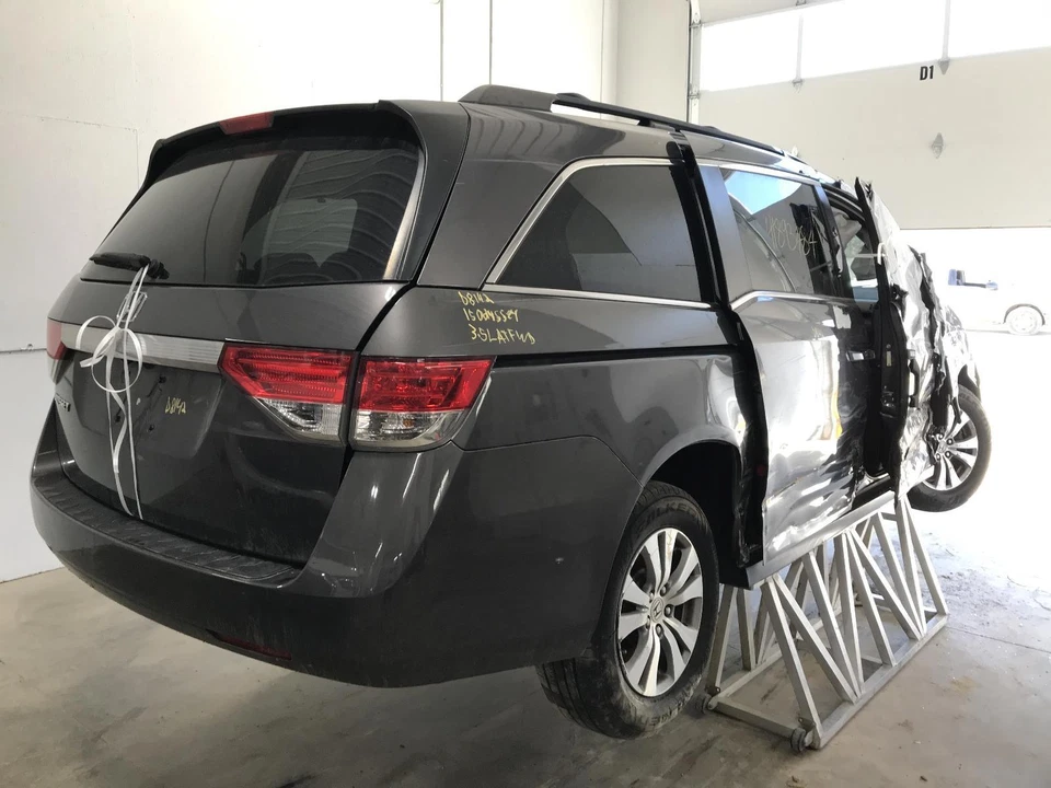 Conjunto de faros izquierdos usados se adapta a: Honda Odyssey 2015 halógeno izquierdo grado A Foto 4 de 4