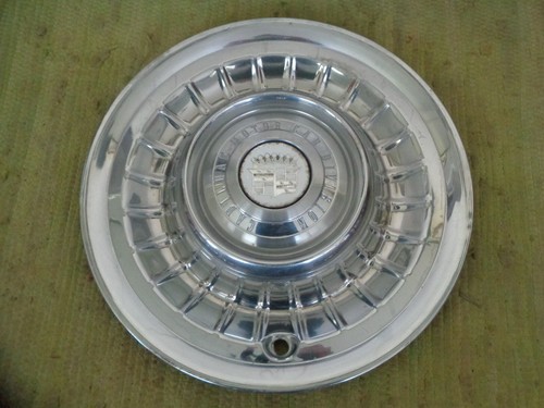 1959 Cadillac Hub Caps 15" Set of 4 Caddy Wheel Covers Hubcaps 59 - Picture 4 of 6