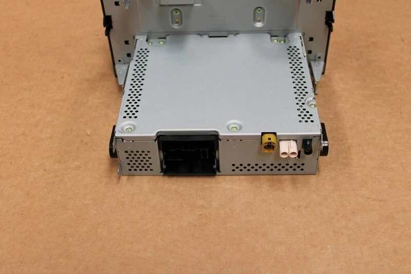 VW Golf Sportsvan Composition Color Radio SD MIB2 DAB Bluetooth 510035869 C - Bild 4 von 4