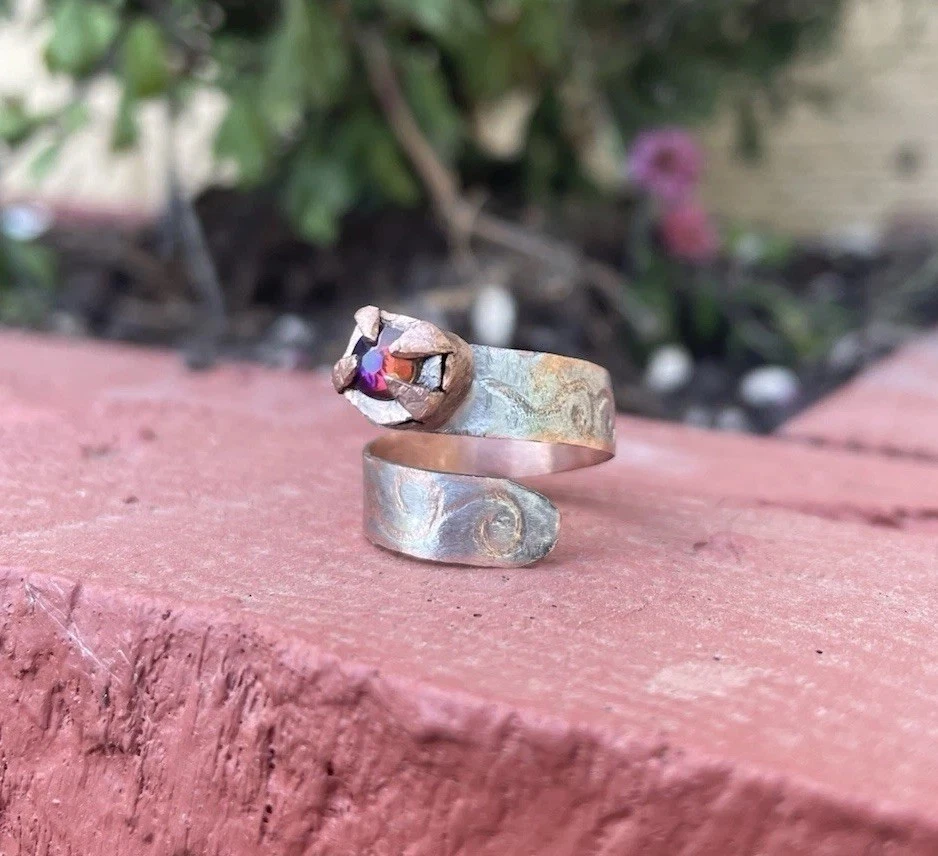 Joyería artesanal artesanal de cobre y plata volcán cristal australiano envolvente anillo Foto 2 de 4