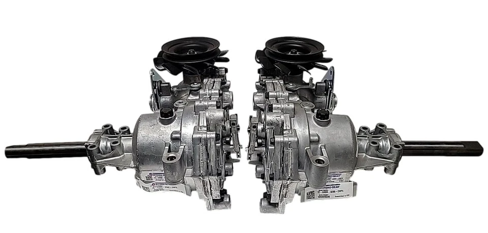 Conjunto de transaxle Hydro Gear esquerda e direita para alguns cortadores de grama Cub Cadet RZT-50 giro zero - Imagem 2 de 4