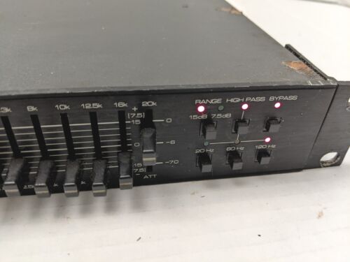 dbx 1531p Stereo/Mono Switchable Graphic Equalizer - Picture 4 of 8