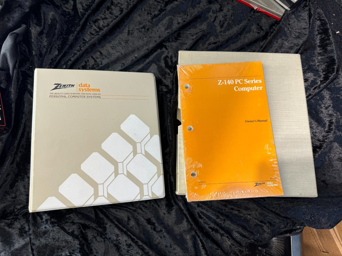 1冊 Zenith Data Systems Z-140 PC Series Computer / Monochrome Monitor