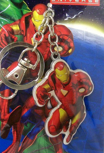 "IRON MAN" Marvel Comics Universe Avenger Action Pose Collectible KEYCHAIN New!! - Picture 2 of 4