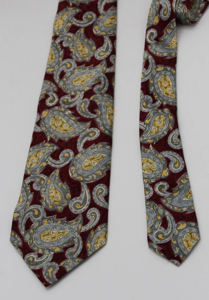 Corbata de Colección Cuello Corbata Condesa Mara Rojo Dorado Patrón Paisley Sixtino Satén Usada Foto 4 de 4
