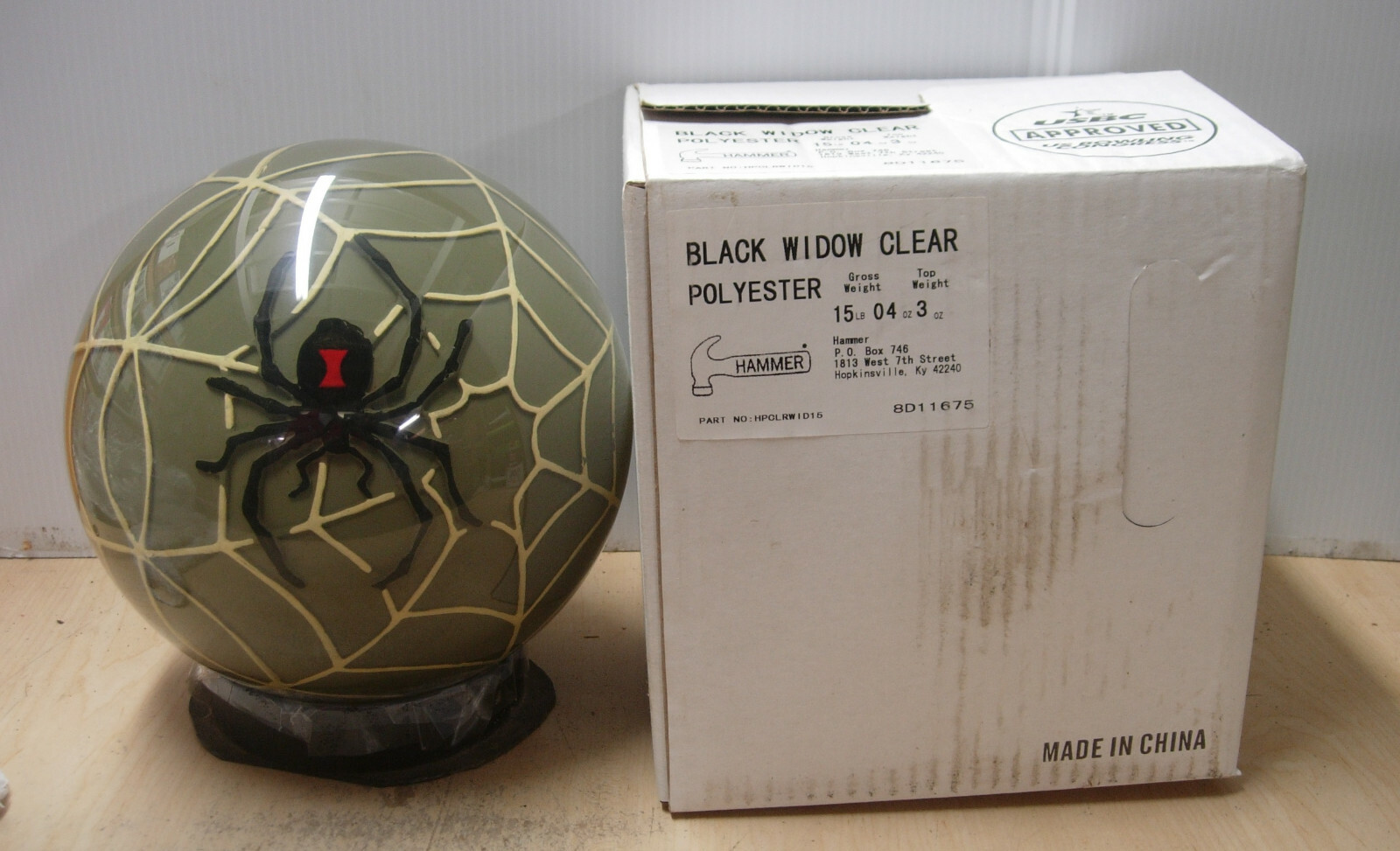 15 4 oz, TW 3, NIB Hammer 2008 BLACK WIDOW CLEAR Bowling Ball never