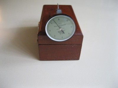 Brown & Sharpe dial test indicator (7038-3) Very good condition.