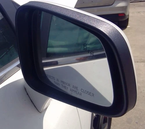 17 18 19 2020 Chevy Trax Passenger RH Side View Mirror in GAZ White | Heated.