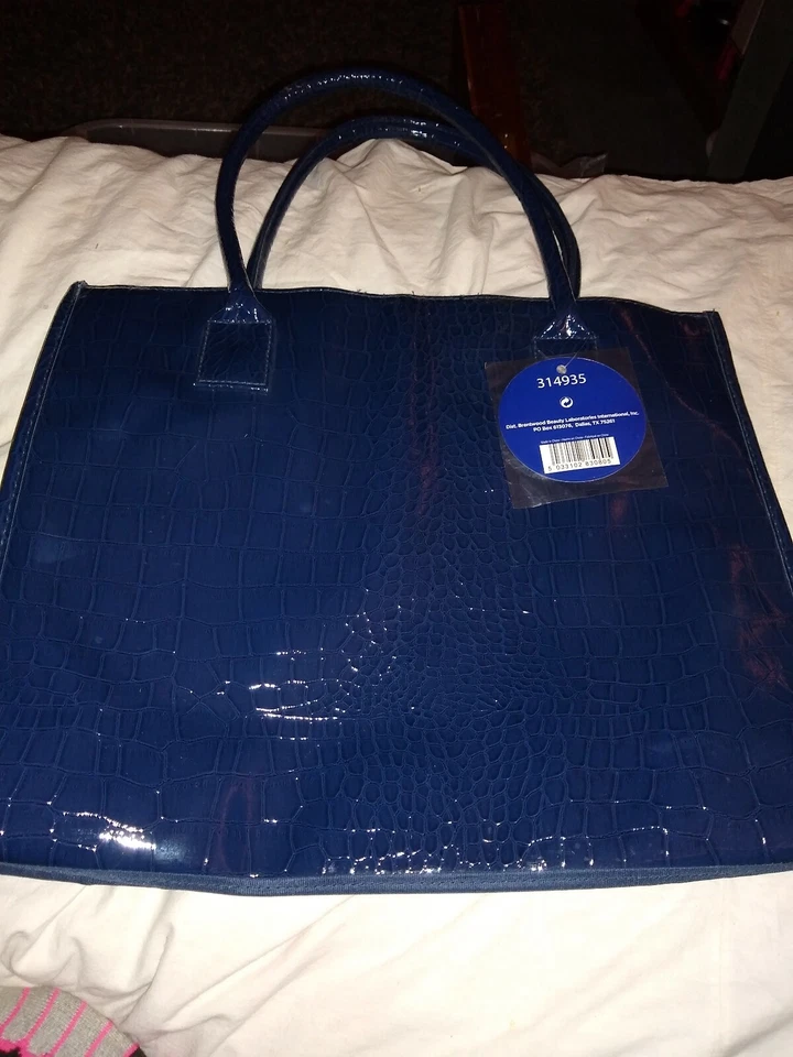 Bolso de Mano Chelsea Azul Marino (13"H x 15"W x 4"D) -NUEVO CON ETIQUETAS Foto 4 de 4