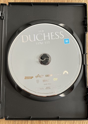 The Duchess - Uncut Edition (DVD 2009) Keira Knightly Ralph Fiennes VGC - Picture 3 of 4