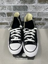 converse all star chuck taylor high top Size 9.5 Ladies/7.5 Mens Black