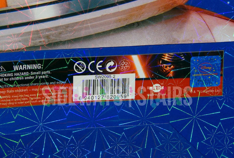 SACO DE PRESENTE HOLOGRÁFICO STAR WARS FERIADO bolsas de Natal bb8 stormtrooper kylo holo - Imagem 2 de 4