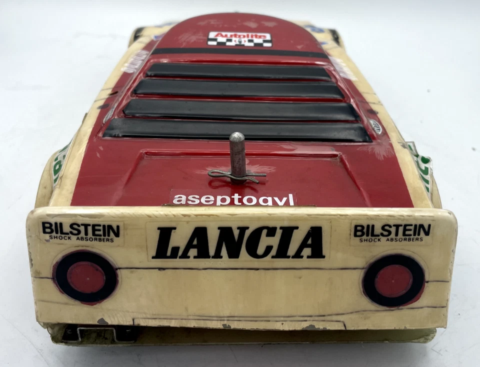 For parts Original vintage chassis Lancia Stratos bodyshell - Image 4 of 4