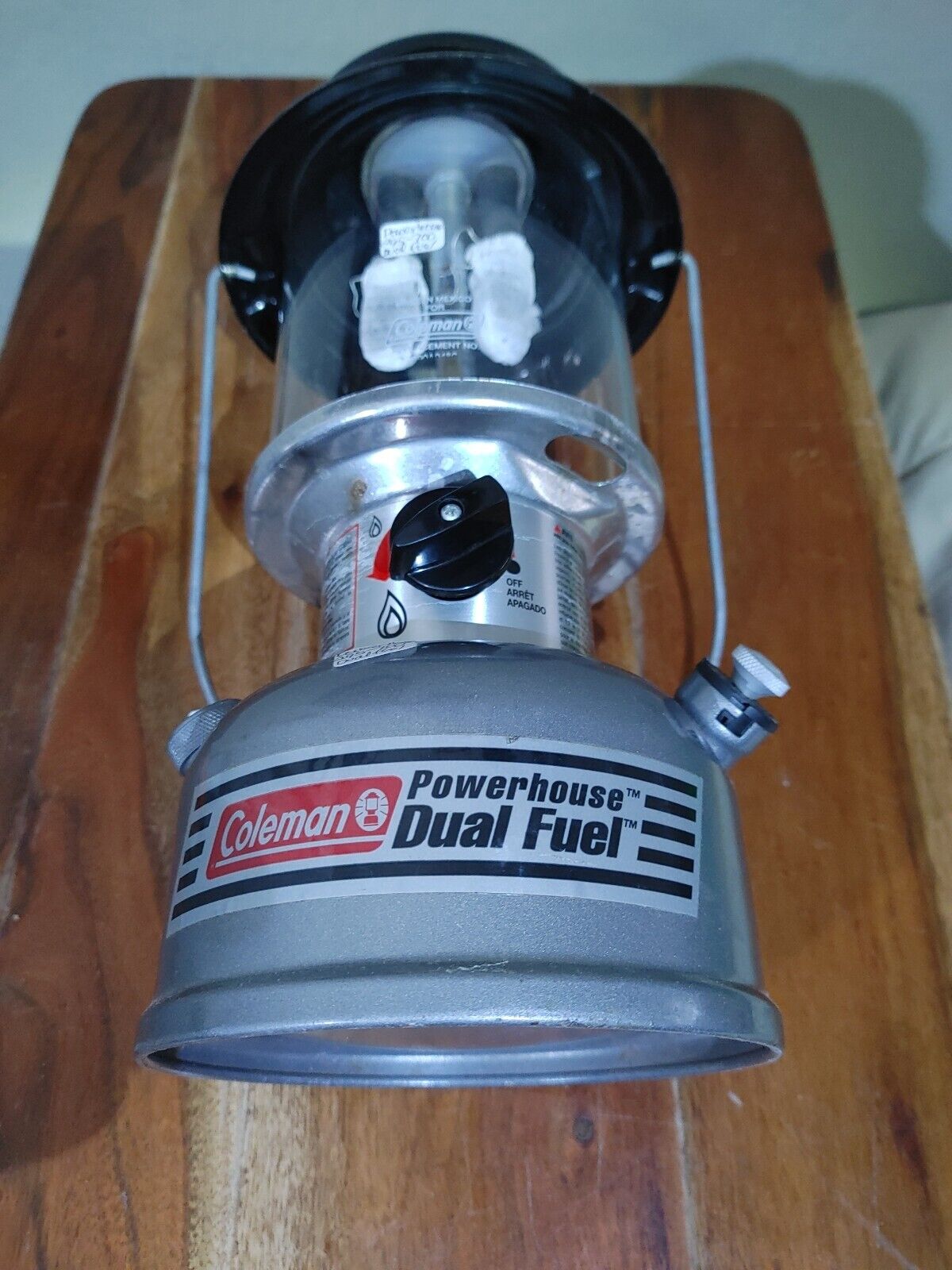 Coleman M # 295A-700 Dual Fuel Powerhouse Camp Lantern Dated 10/07 Made In  USA