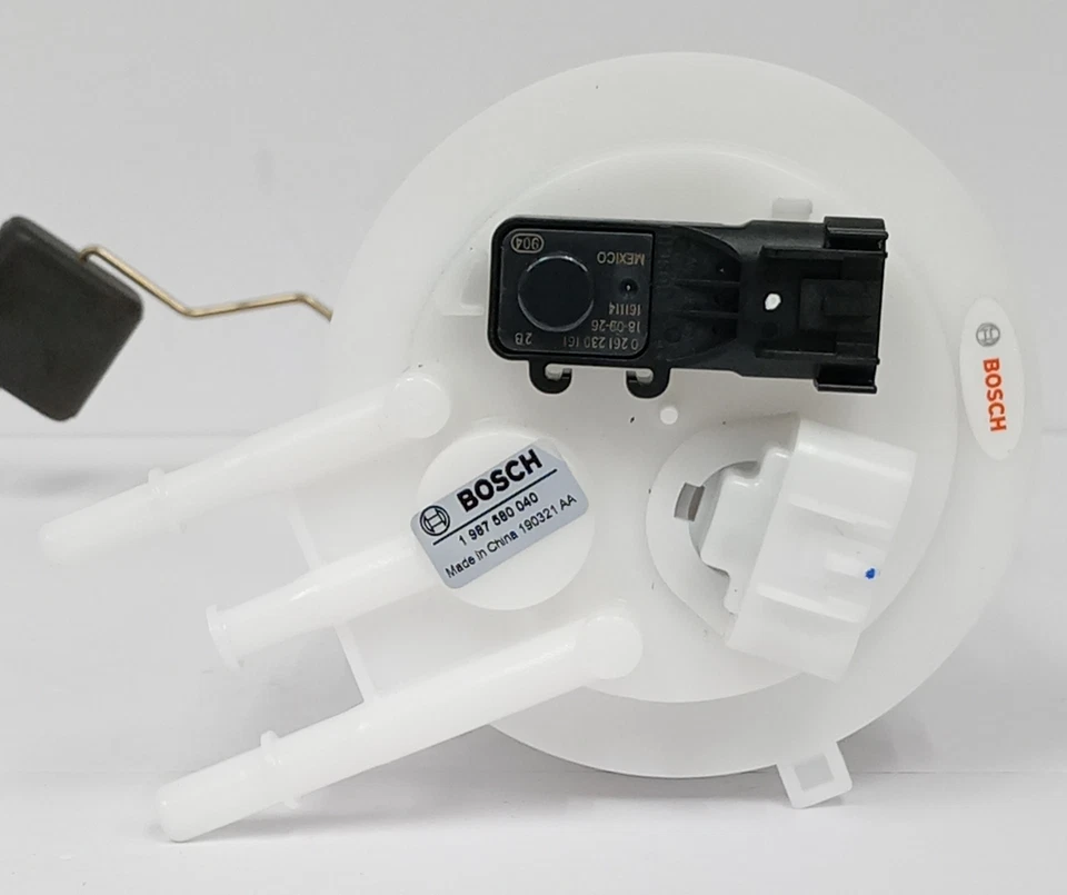 Módulo de bomba de combustible Bosch 1987580040 para Chevrolet GMC Suburban 1500 Yukon XL 1500 Foto 4 de 4