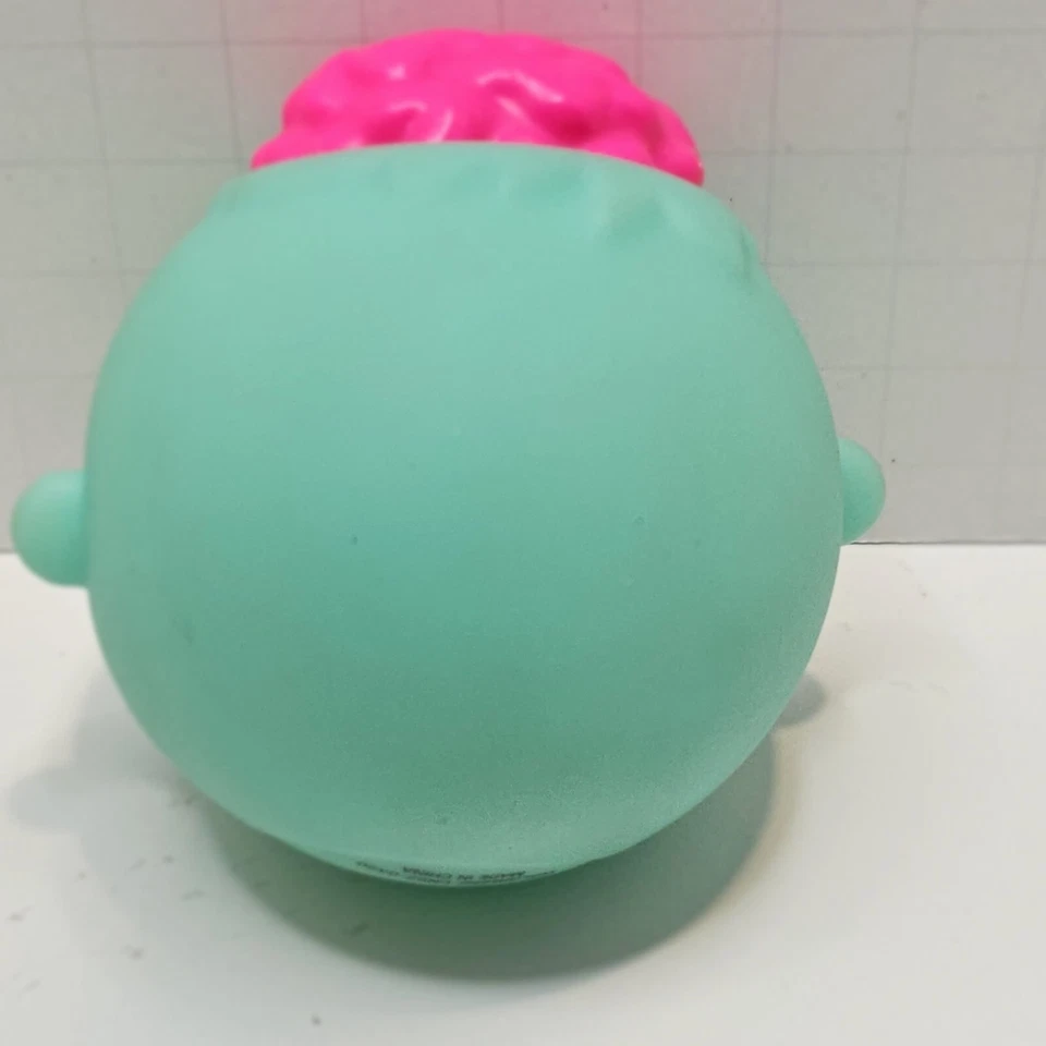 Zombie Squishy Halloween Squeeze Head Bopper Toy brain explodes and pops out - Image 4 of 4