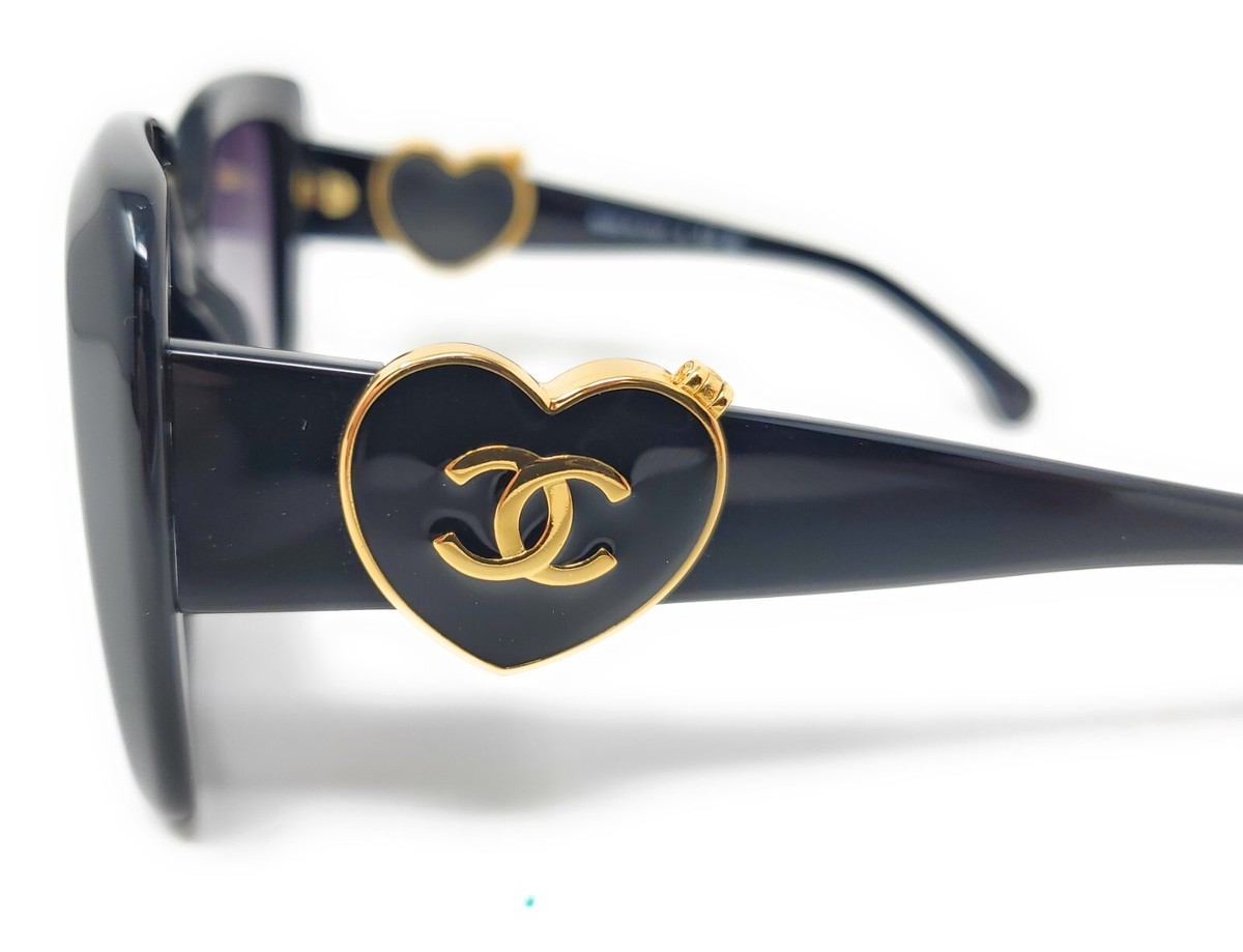 CHANEL シャネル A13 ペイント加工 CCロゴ　片耳のみ Chanel 5518-A C622/S6 Women's Black Grey Gradient Sunglasses Clasp