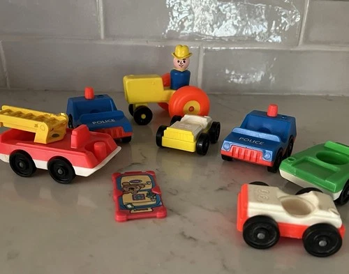vintage fisher price little people Tractor Farmer 3Cars 2 police car, fire truck