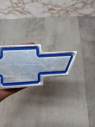 Vintage Chevy Bowtie Shaped Hitch Cover (Blue & Chrome) - Picture 11 of 11