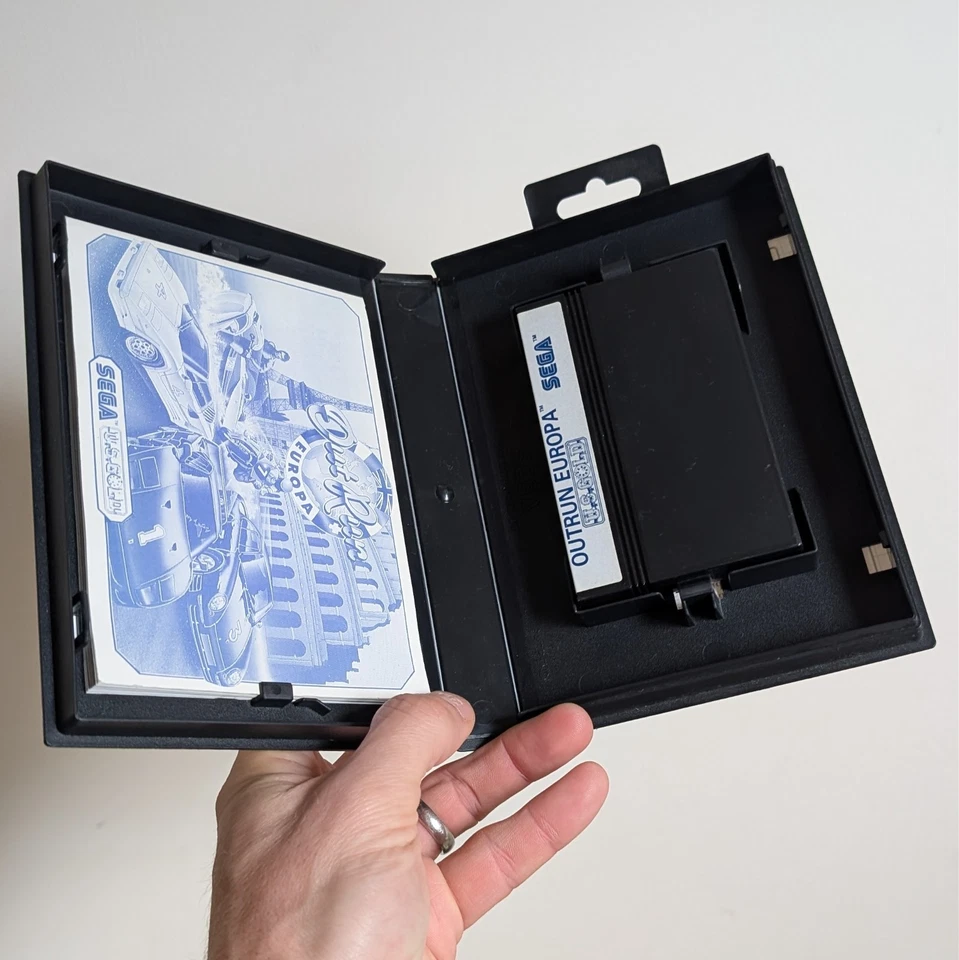 Out Run Europa (1991) SEGA Master System RETRO Cartridge Video Game [COMPLETE!] - Image 3 of 4