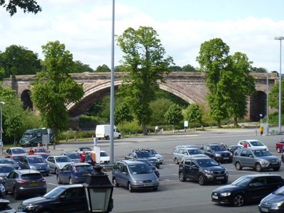 Foto A3 Grosvenor Brücke Chester Die Brücke, die die A483 roa trägt c2015