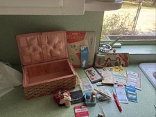 VTG Wicker Woven Sewing Box Basket Pin Cushion Satin Interior Notions Scissors