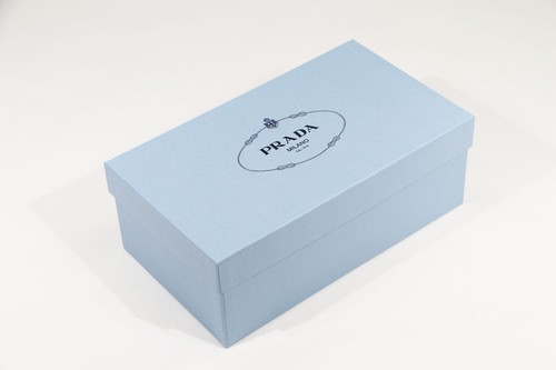 ✨ SCATOLA CONFEZIONE LUSSO - GIFT BOX "PRADA" 2025 (31x18x11) ORIGINALE ✨ - Foto 2 di 3