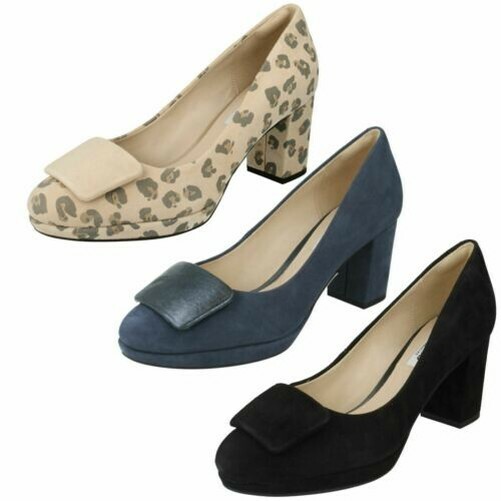 clarks ladies court shoes