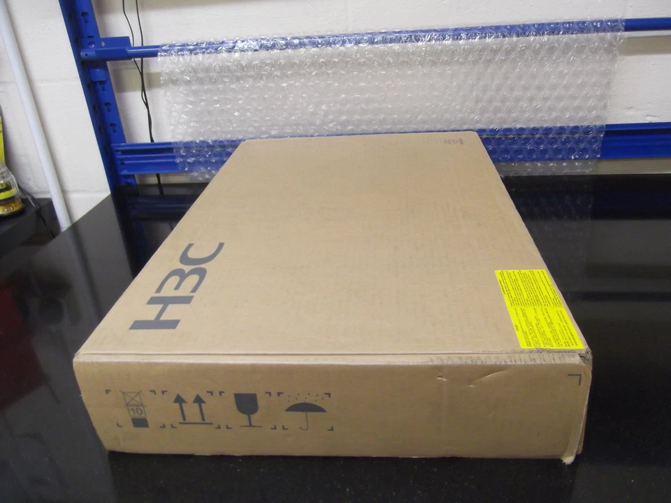 HP 3600-48 SI Switch JD332A Layer 3 Switch H3C 0235A10J - Image 2 of 4