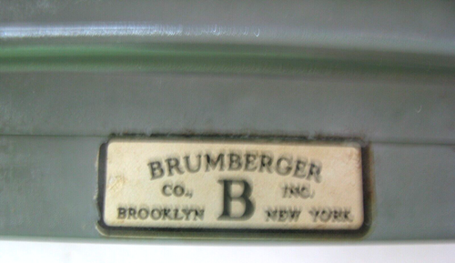 Vintage Brumberger Metall 35 mm Slide Storage Tray Box 150 Slide Carrying Case mit Slide