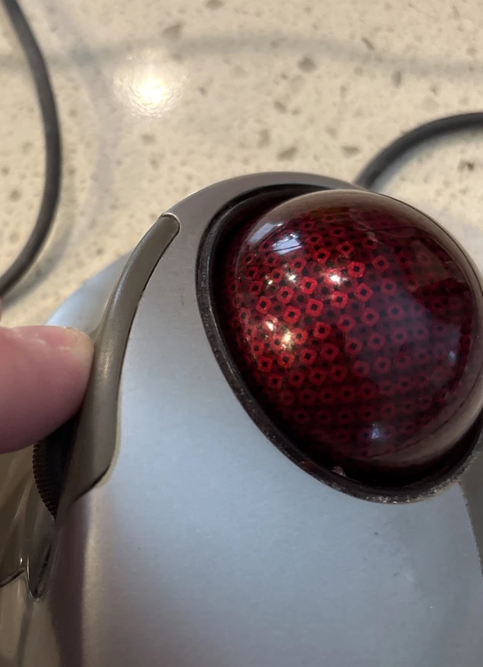Microsoft Trackball Explorer 1.0 Mouse USB - Working Condition Plenty Of Wear - Image 4 of 4