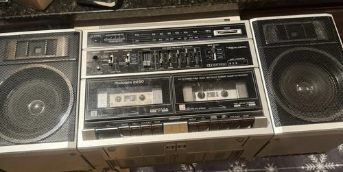 VTG Realistic Modulaire 2250 Boom Box Tested 80's Cassette Player Tested ANTENNA