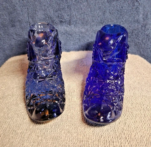 PAIR OF MARKED FENTON DAISY and BUTTON CAT HEAD SLIPPERS. COBALT BLUE and VIOLET