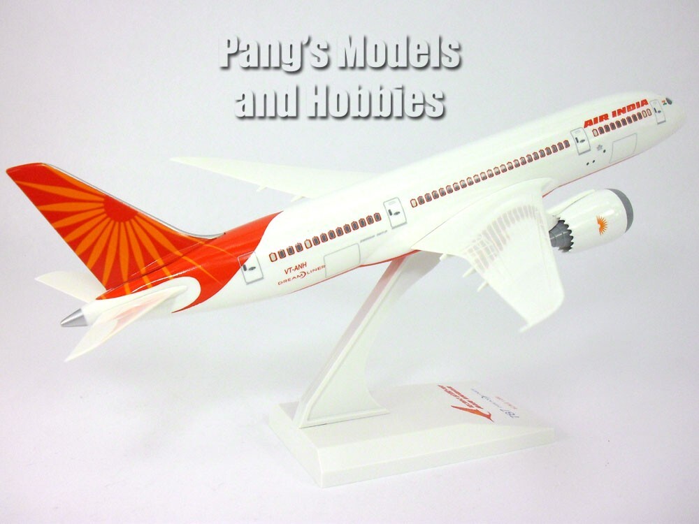 Boeing 787 モデル 1/200 787-8 Dreamliner 1:200 Display Model - Skymarks SK-SKR187